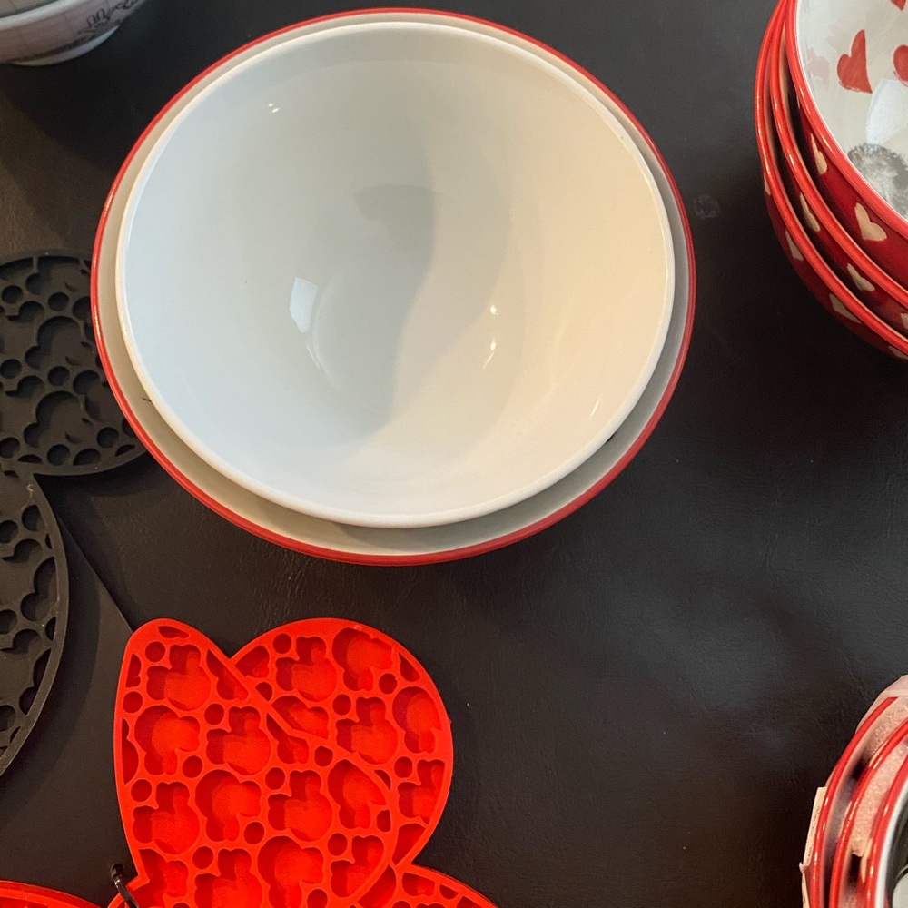 Mickey Mouse and Minnie Mouse kitchen items - Picture 11 of 16